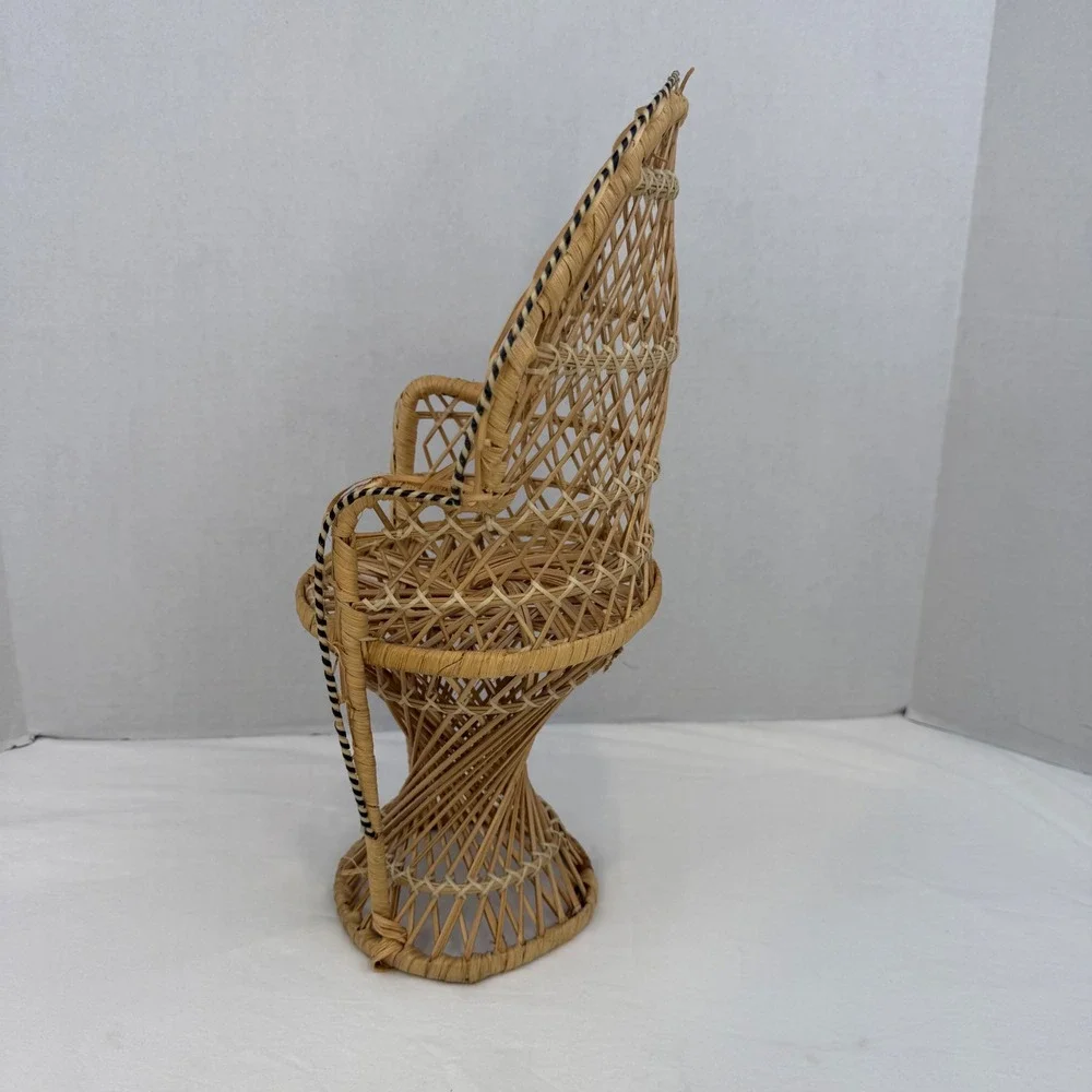 Vintage Miniature Peacock Chair Woven Wicker Rattan Boho Doll‎ Plant Stand 15.5